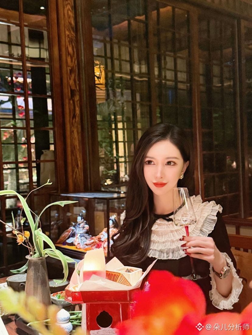 谁没在币圈交过学费? 朵儿我曾在312行情里单日穿仓500万,从劳斯莱斯换成了共享单车。$币安人生
但老天爷饿不死瞎