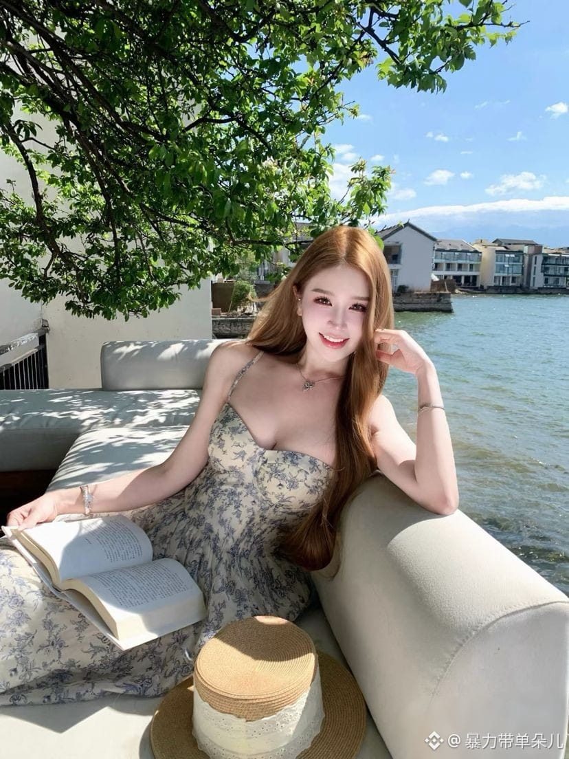 在币圈如何用三千块赚到一百万?
我来说一个可以执行的方案。如果你可以执行下去,赚到100万是可以实现的。
一、去干两个月