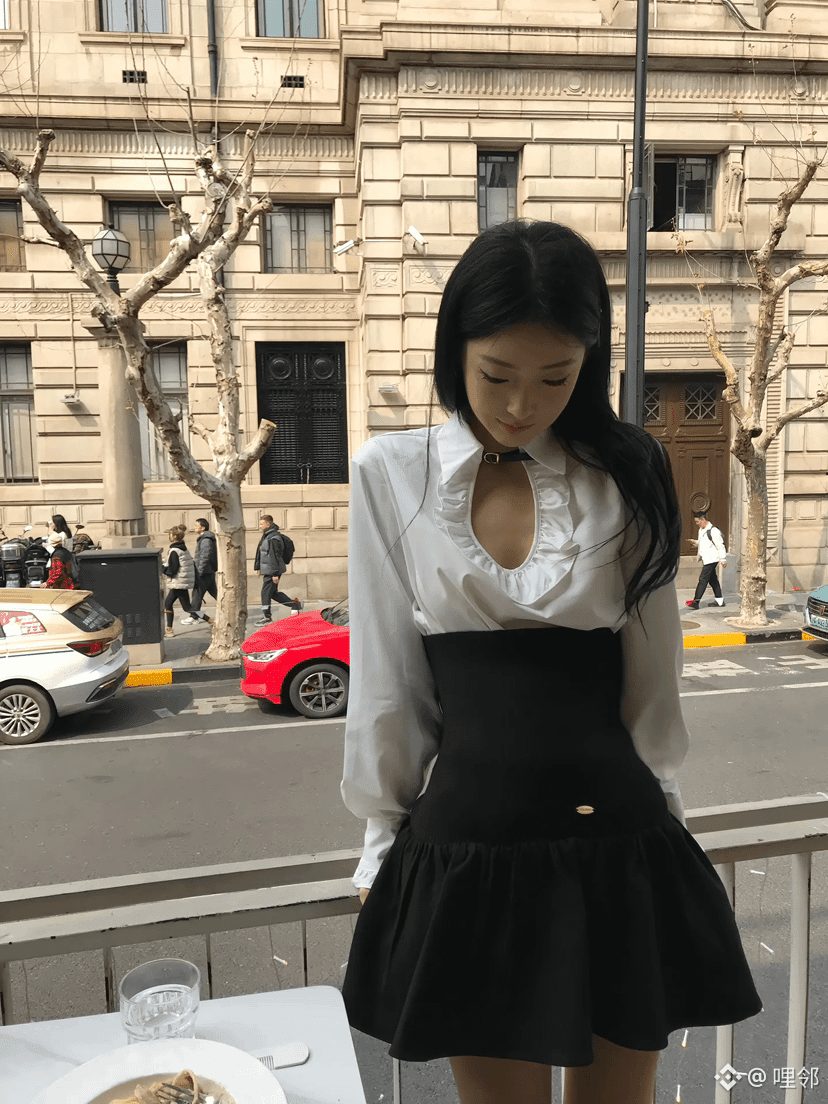 紧急提醒：避开DOGE大坑！

感觉大资金正在收拾那些抄底做多的散户，这波下跌快到尾声了。

看日线走势就很明显，价格接