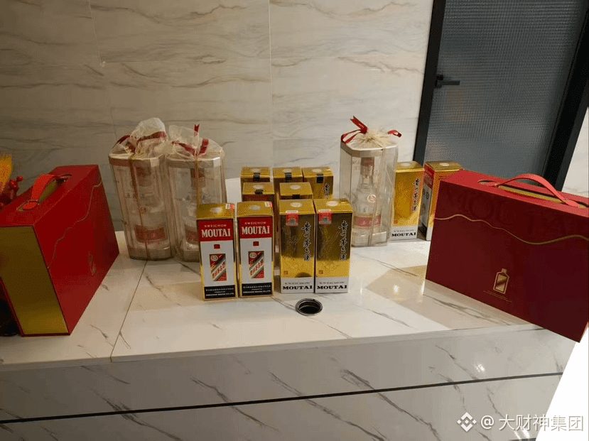 国家从未真正打击过虚拟货币,所做的不过是提醒你,炒币有风险,你别乱投资,亏了你得自负盈亏,这文件说的很清楚。
禁止炒币公